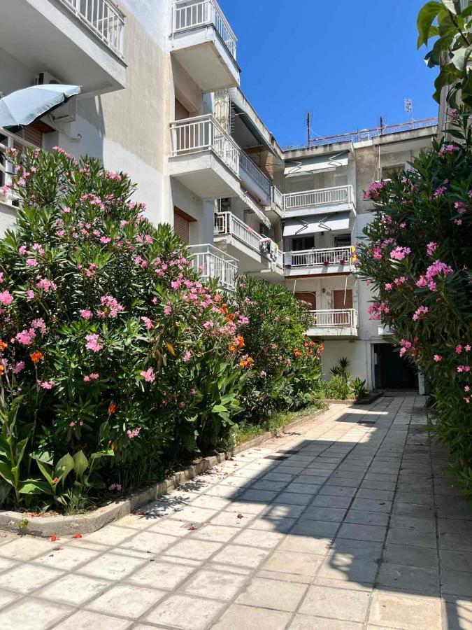 Dimi Guest House Peraía Екстериор снимка