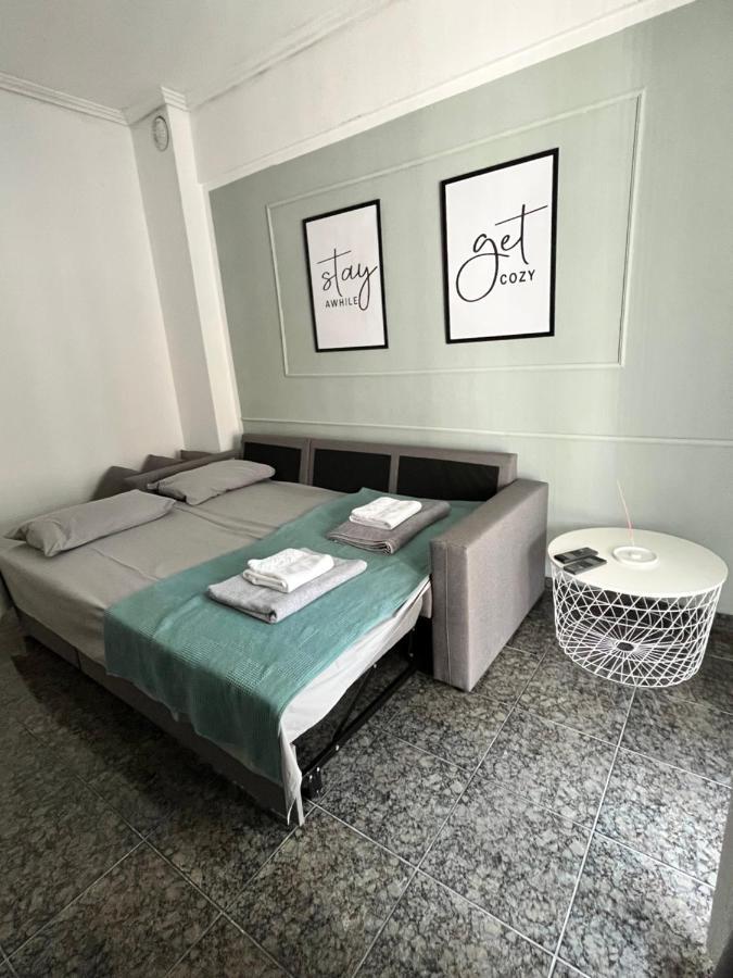 Dimi Guest House Peraía Екстериор снимка