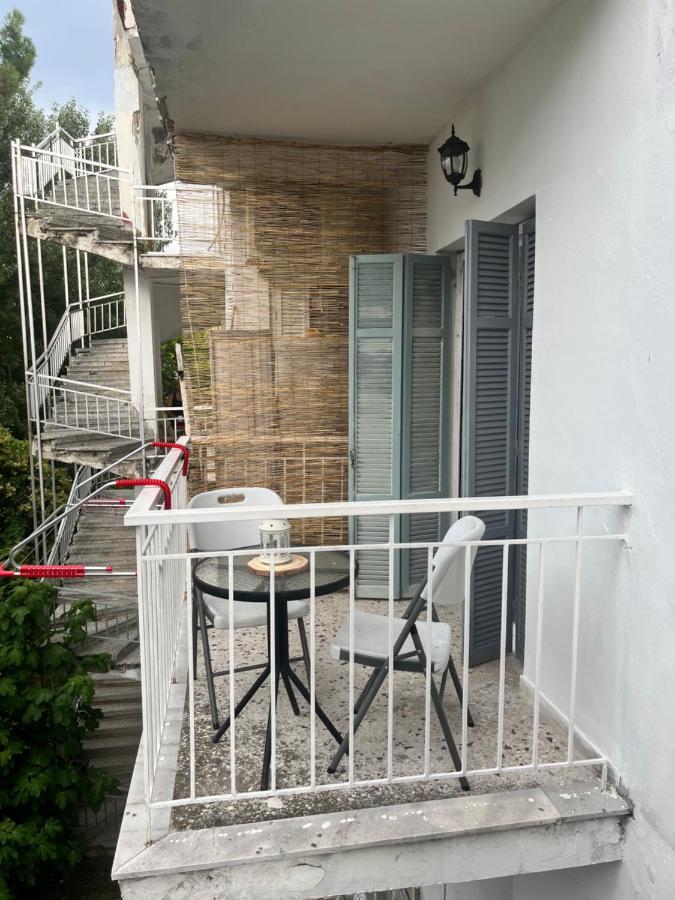 Dimi Guest House Peraía Екстериор снимка