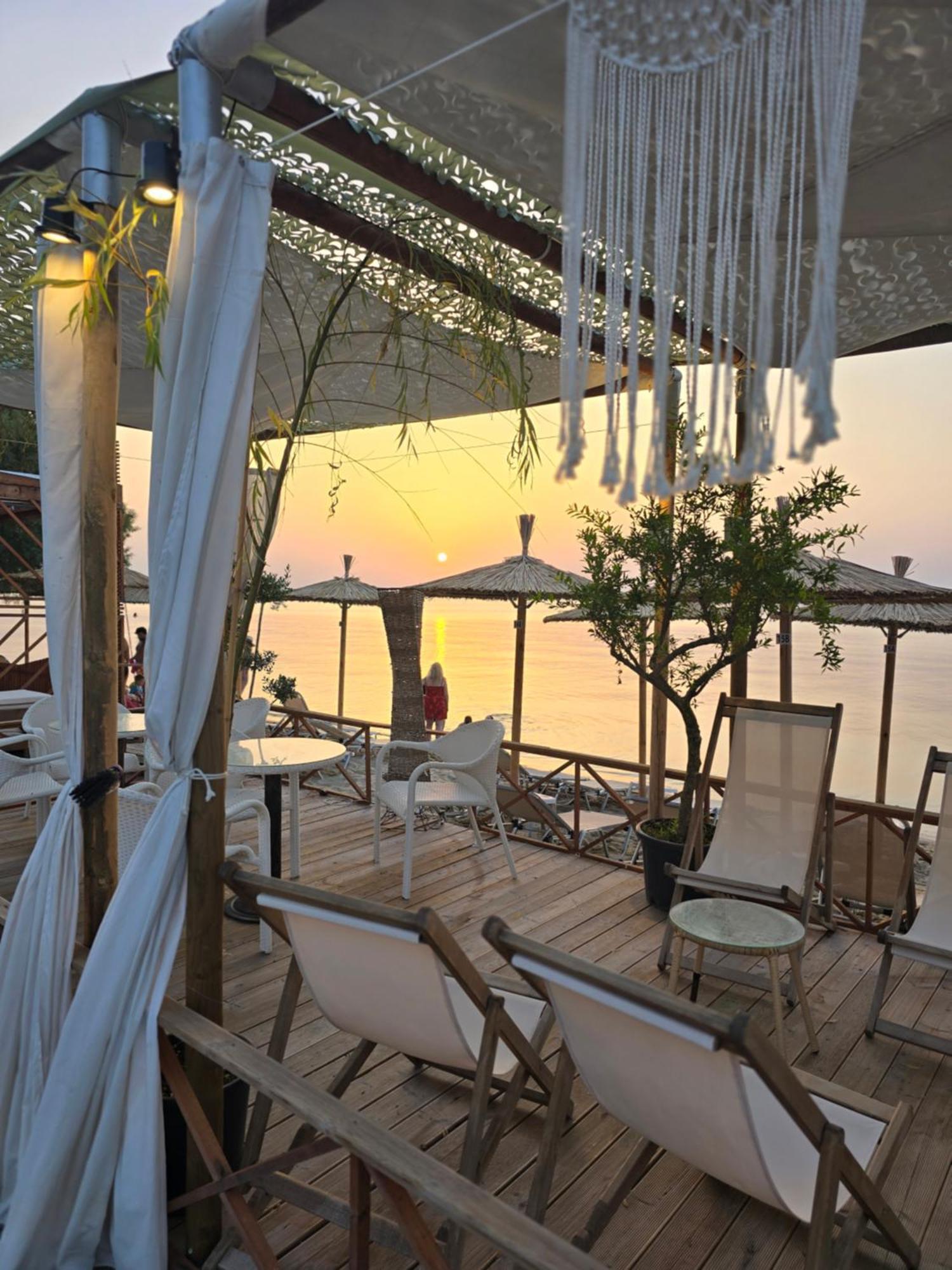 Dimi Guest House Peraía Екстериор снимка